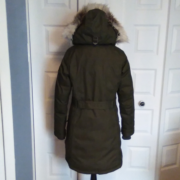 Columbia Alpine Escape Down Parka Waterproof  EUC Med brown/green colour! - Picture 6 of 13